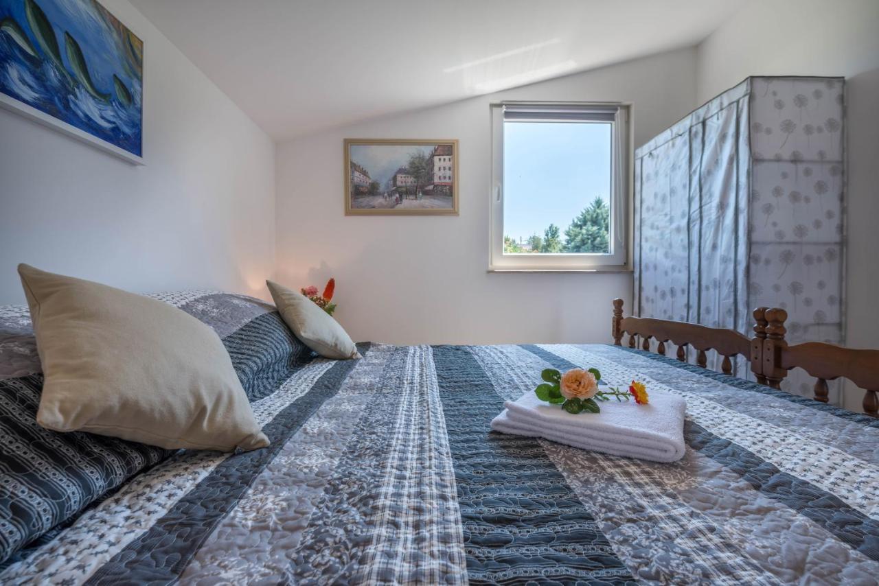 Apartment Radeki Glavica 112B Loborika Luaran gambar